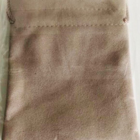 David Yurman Brand New Extra Large 6" by 8" Suede Jewelry Pouch - Picture 2 of 2